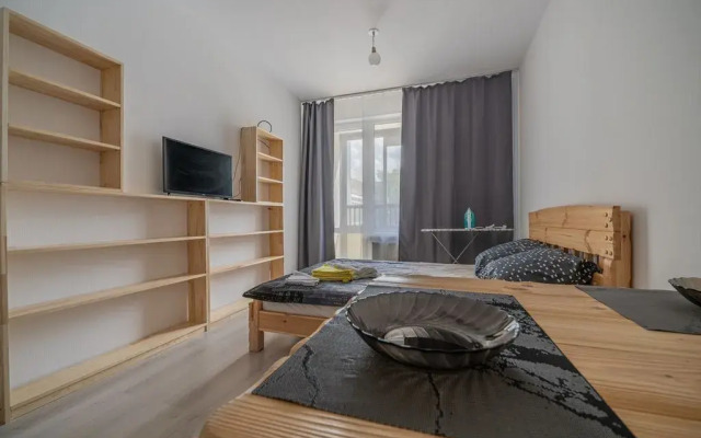 Na Uralskoy Ulitse, 21 Flat