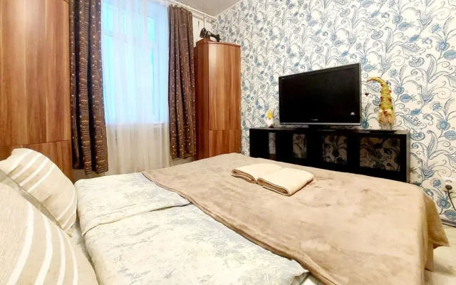 V Tsentre Srednevekovyya Flat