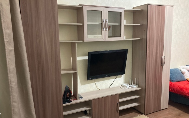 Квартира Семейная студия на Охтинской 16