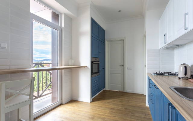 Apartment on the Heights