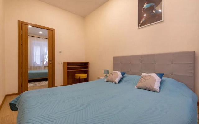 Sovremennaya Kvartira V Tsentre Goroda Flat
