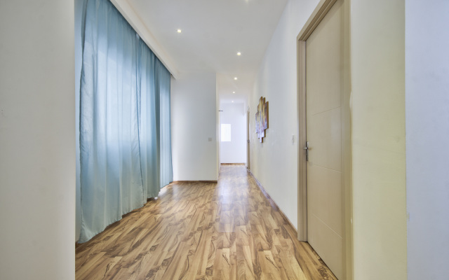 Sliema Apartment