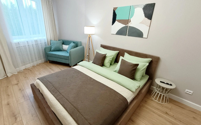 V Lomonosove u lesa Flat
