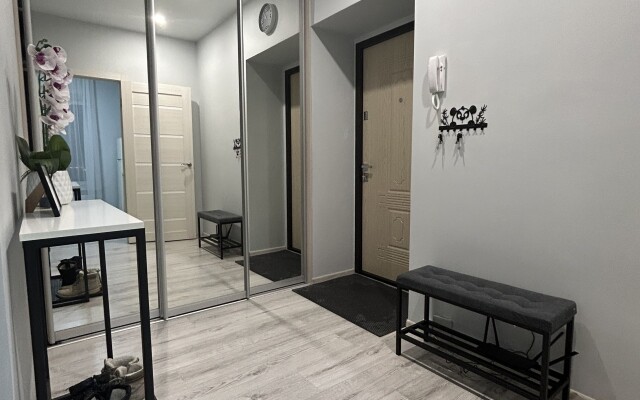 Uyutnaya dvuhkomnatnaya v ZhK Olimpiya na Polevoj Flat