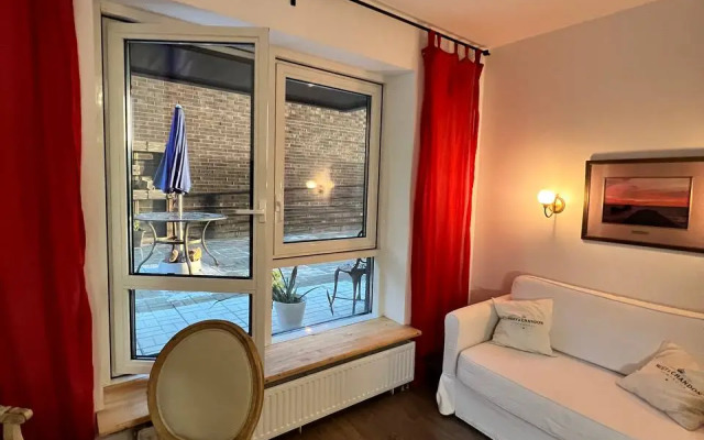 Studiya s Terrasoj Flat