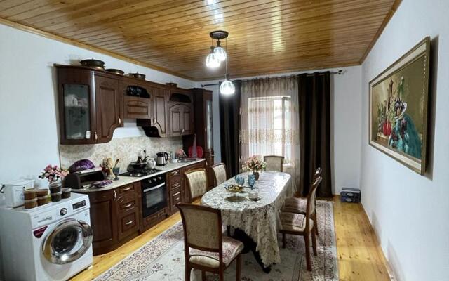 Sharip Guest house