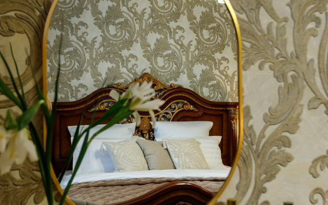 Апартаменты на Революционной 4