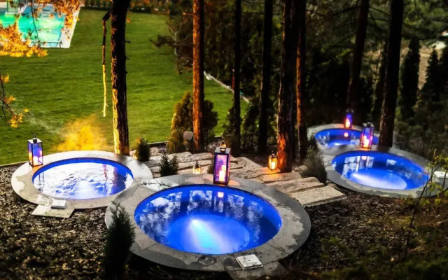 Resort Kashmir Wellness & SPA Hotel Adults Only