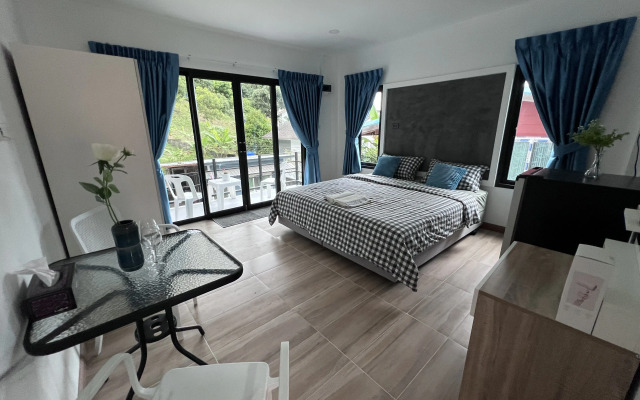 Paradise Corner Apartments