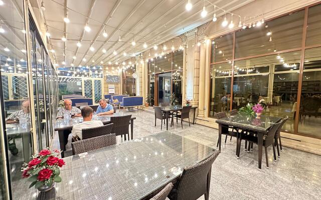 GM City Hotel