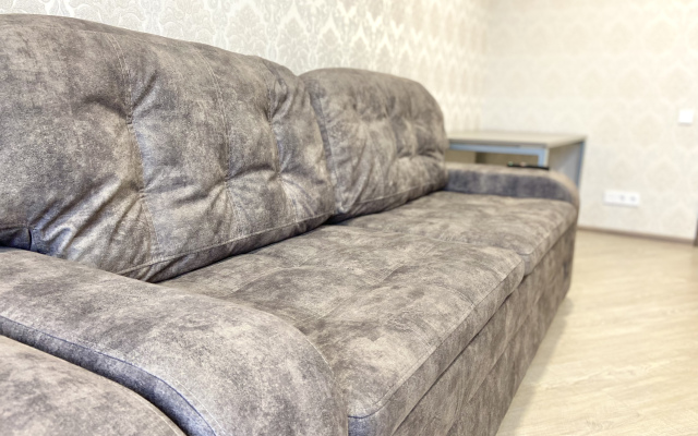 Квартира Большая двухкомнатная у метро Пионерская