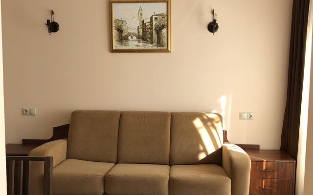 Dom dlya gostey na Brizovoy Guest house