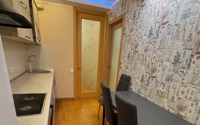 V Otlichnom Rayone Flat
