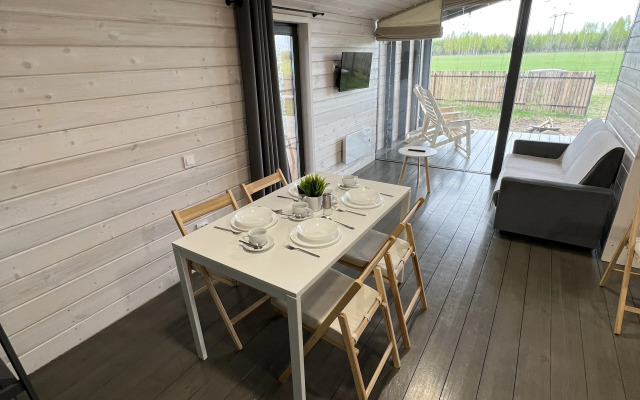 Chastny Dom Landikvillage Guest house