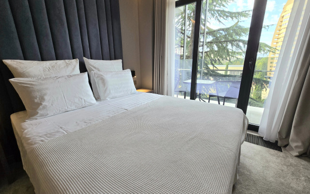 Mone 4* Apartments