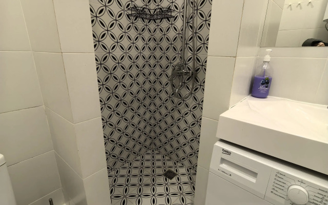 Nedaleko Ot Morya Apartments