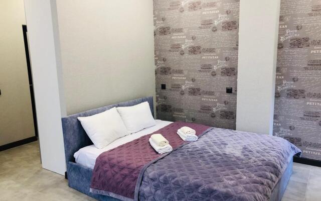 Апартаменты с Бассейном Малиновая 3Б