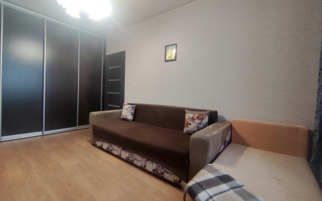 Квартира Рядом с Торговыми Центрами и Цгб