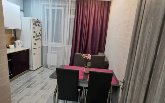 Квартира День и ночь на Родионова