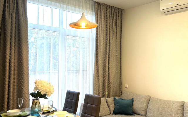 C Dvumya Spalnyami 8 Apartments