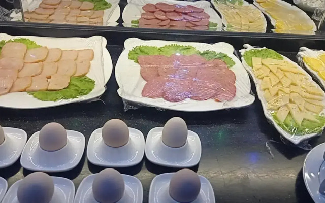 Отель Grand Sarbon