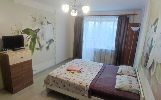 Квартира на Набережной Иртышская 45