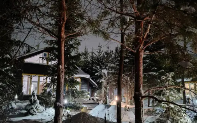 Uyutny "Vezha" Private House