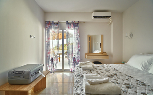 Lake View Suites Hotel