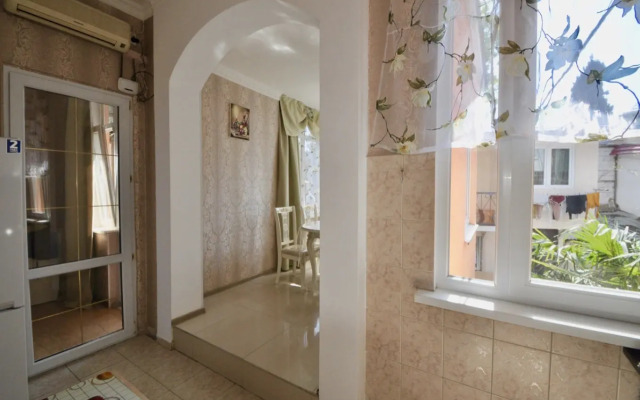 Na Ulitse Tolstogo 1 Apartments