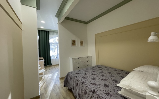 Barhatny Sezon Yalta Apartments