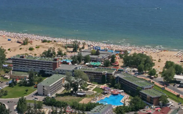 Отель Pomorie Sun