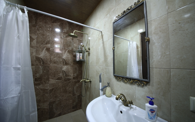 Alashkert Guest house
