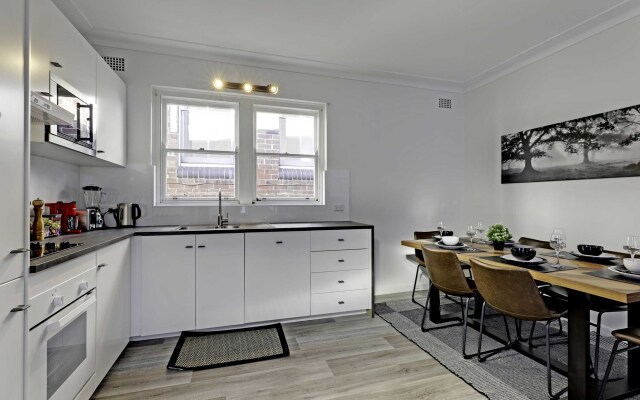 Private Beach House in Bondi Apartments
