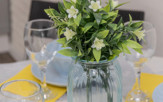 Na Muravlenko Naprotiv Akvaparka Vi doma Apartments