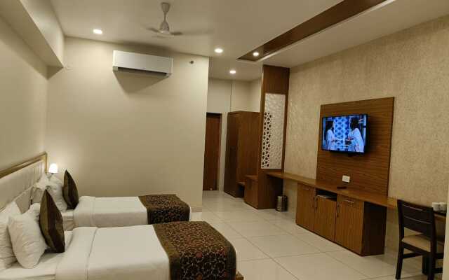 Savitri Resorts Pushkar Hotel
