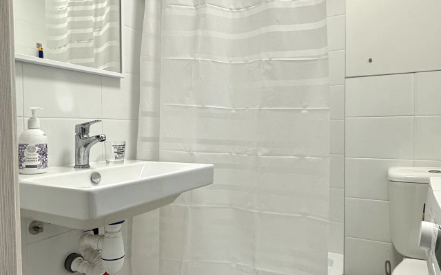Istoman Two S Vidom Na Prud Apartments