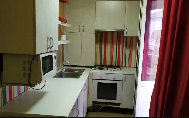 Dvukhkomnatnaya Uchenicheskaya Flat