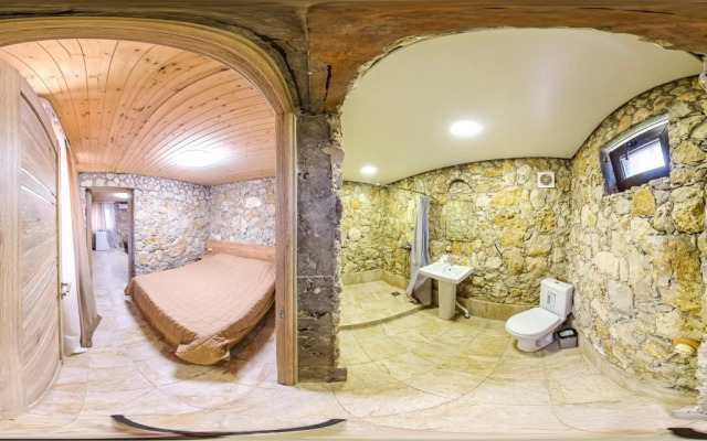 Feniks Guest House
