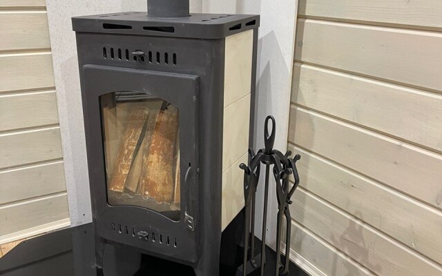 Гостевой Дом Дом для 4-х с Видом на Озеро