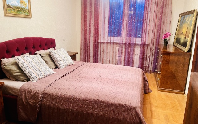 Blagorodnaya klassika v Tsentre Flat