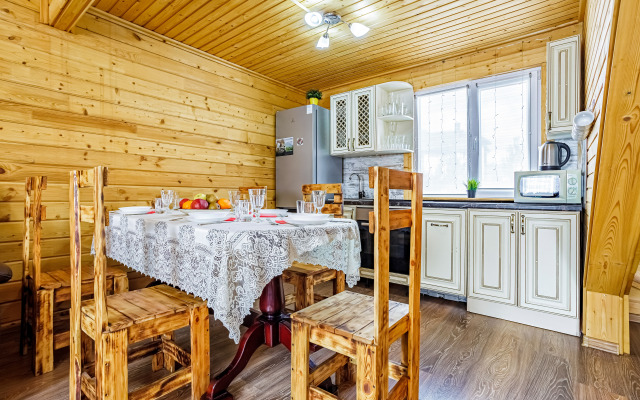 Semeyny Zagorodny Klub Otdykha Agoy-Shale Private house