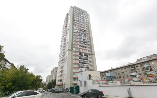 Na 18 Etazhe Sibirskaya 42 Apartments