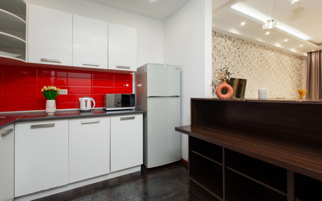 2-K v Novostroyke, Ulitsa In Yerevantsu, Hh399 Flat