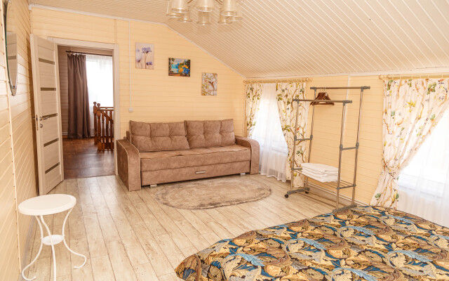 Гостевой Дом Дом-дача «У Мишутки» Зелёный