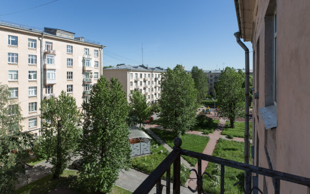 On Tipanova Street Apartments
