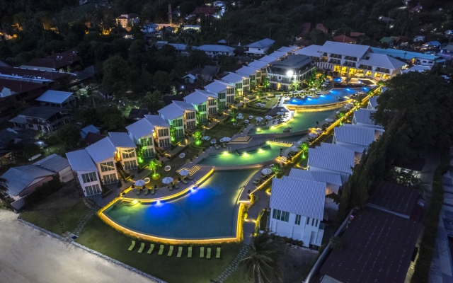 Vannee Golden Sands Beachfront Resort