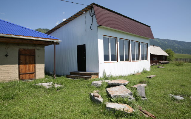 Portal Beluha Guest House
