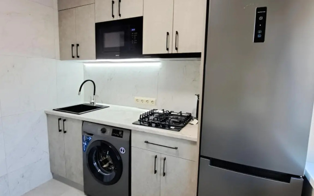 Uyutnaya Kvartira v Tsentre Adlera Flat