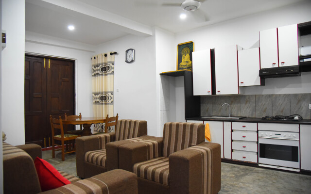 Relax House