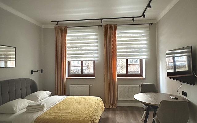 Okolo Kremlya I Naberezhnoy Apartments